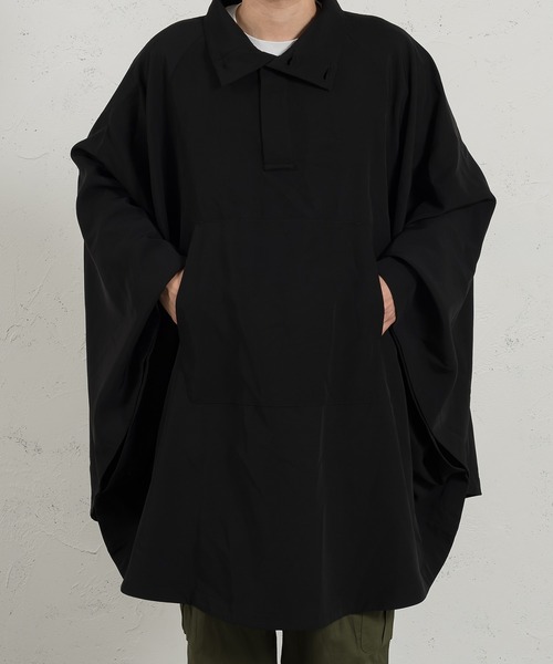 kutir（クティール）の「ビッグシルエットミリタリーポンチョ（ポンチョ・メンズ・ブラック/マスタード/グリーン・MEDIUM/LARGE）」の12枚目の写真