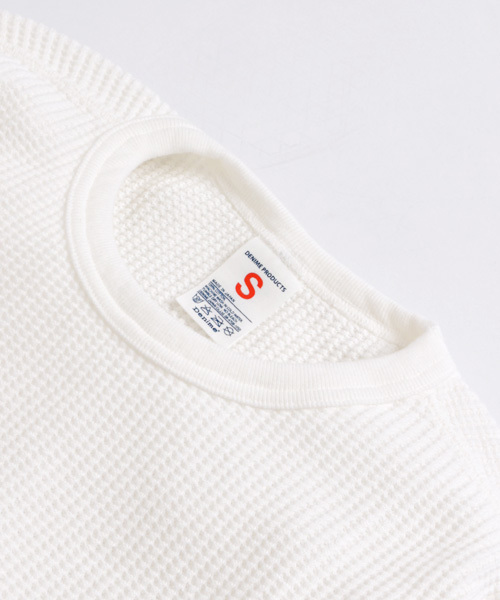 Denime(ドゥニーム)の「BIG WAFFLE CN LS/ビッグワッフルロンT(Tシャツ/カットソー・メンズ・オリーブ/ブラック/ホワイト・LARGE/MEDIUM/SMALL)」の7枚目の写真