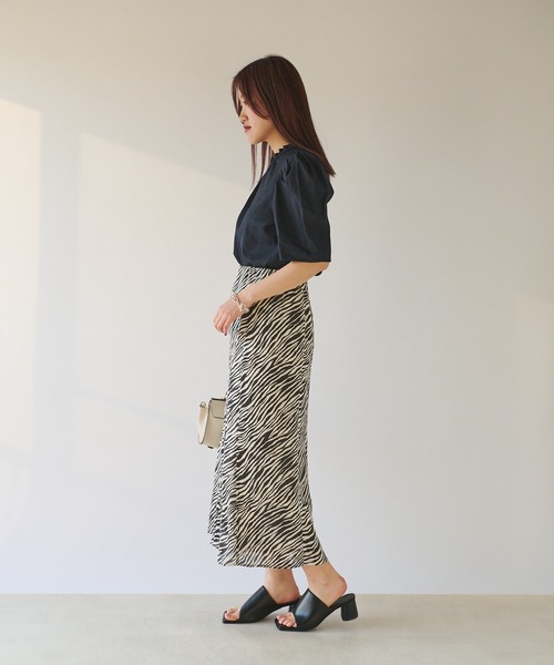 RIVE DROITE（リヴドロワ）の「WEB限定/レーヨン麻ライトスタンドブラウス（シャツ/ブラウス・レディース・ネイビー/イエロー/オフホワイト/ライトグレー・FREE）」の20枚目の写真