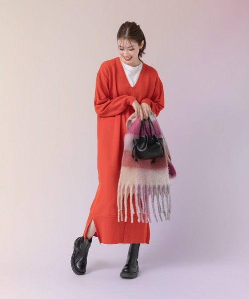 fifth（フィフス）の「【スタイリストレコメンド】フェイクレザー2way巾着ミニバッグ（ハンドバッグ・レディース・ホワイト/レッド/ライム/ブラック/ブルー/シルバー・FREE）」の7枚目の写真