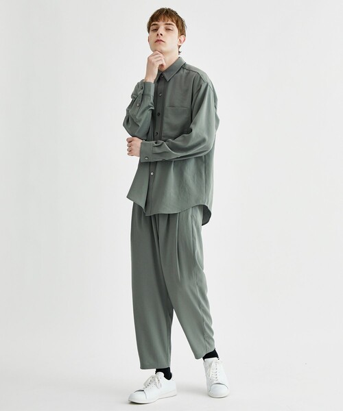 ATTACHMENT（アタッチメント）の「STUDIOUS別注 DROP SHOULDER REGULAR COLLAR L/S SH（シャツ/ブラウス・メンズ・ブラック/ダークグリーン/ライトグレー・1/2）」の4枚目の写真