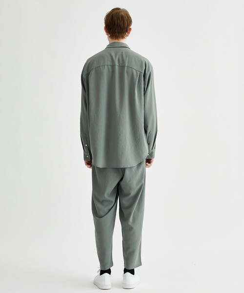 ATTACHMENT（アタッチメント）の「STUDIOUS別注 DROP SHOULDER REGULAR COLLAR L/S SH（シャツ/ブラウス・メンズ・ブラック/ダークグリーン/ライトグレー・1/2）」の7枚目の写真