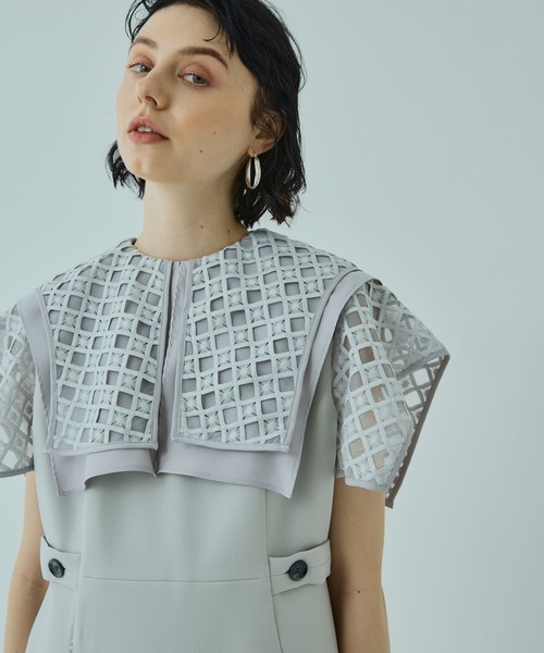 UNITED TOKYO（ユナイテッドトウキョウ）の「ラティスレースワンピース（ワンピース・レディース・グレー/ブラック・2/1）」の5枚目の写真