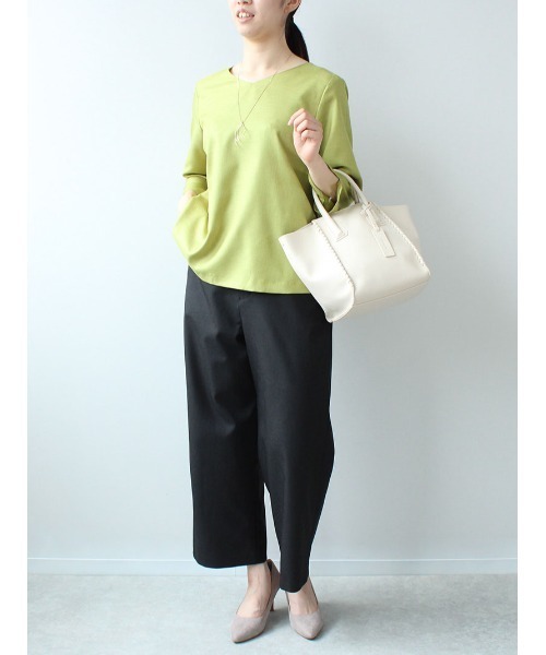 fleur by mint breeze(フルールバイミントブリーズ)の「【M~5L 大きいサイズ】スッキリ ワイド 麻調 クロプドパンツ(その他パンツ・レディース・オレンジ/ブラック/オフホワイト・5L/3L/4L/M/L/LL)」の7枚目の写真