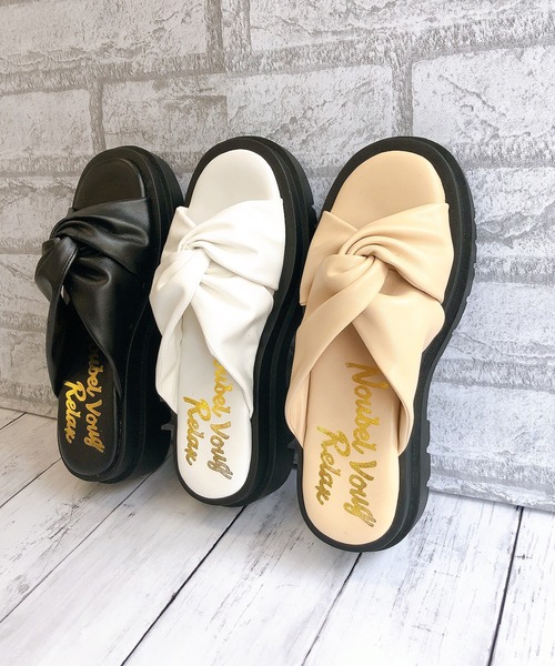 Noubel Voug Relax（ヌーベルヴォーグリラックス）の「ツイストデザインサンダル（サンダル・レディース・ホワイト/ベージュ/ブラック・LL/3L/L/M/S）」の13枚目の写真