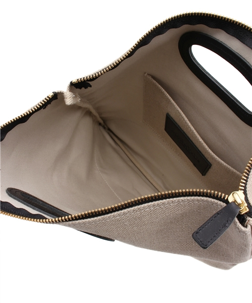 SHIPS for women（シップスフォーウィメン）の「MORMYRUS:2WAYコンビ クラッチ 【SHIPS別注】（クラッチバッグ・レディース・ホワイト/ブラック・ONE SIZE）」の7枚目の写真