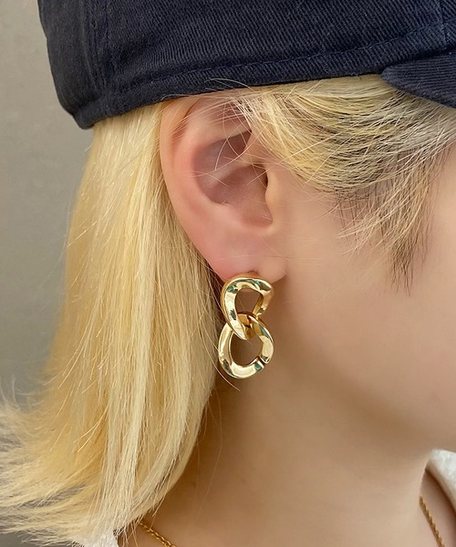 apres jour mignon(アプレジュールミニョン)の「【apresjour mignon×ARIAZ】チェーンピアス(ピアス(両耳用)・レディース・ゴールド/シルバー・ONESIZE)」の2枚目の写真