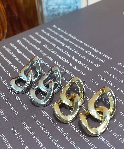 apres jour mignon(アプレジュールミニョン)の「【apresjour mignon×ARIAZ】チェーンピアス(ピアス(両耳用)・レディース・ゴールド/シルバー・ONESIZE)」の4枚目の写真