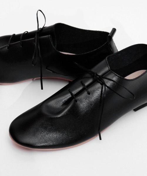 hardcover(ハードカバー)の「hardcover/neoドレープシューズ(ドレスシューズ・レディース・ホワイト/ブラック・LARGE/SMALL)」の5枚目の写真