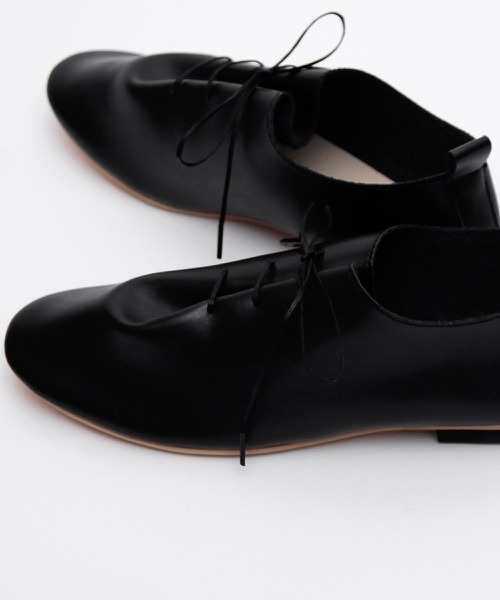 hardcover(ハードカバー)の「hardcover/neoドレープシューズ(ドレスシューズ・レディース・ホワイト/ブラック・LARGE/SMALL)」の7枚目の写真