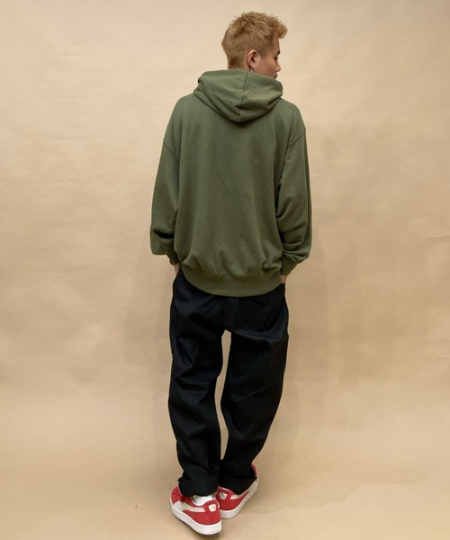 Champion（チャンピオン）の「CHAMPION/チャンピオン 大きいサイズ ワンポイントパーカー/裏毛パーカー 無地 フーディ C3-W101L（パーカー・メンズ・ブラック/グレー/カーキ・3L/4L/5L）」の4枚目の写真