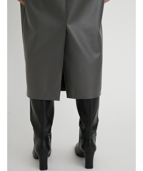 MIESROHE（ミースロエ）の「リサイクルフェイクレザーコクーンスカート（スカート・レディース・ブラック/カーキ/アイボリー・1/0）」の15枚目の写真