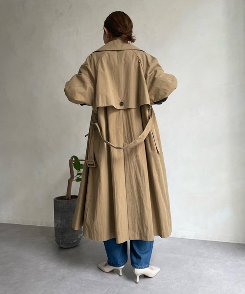 DouDou（ドゥドゥ）の「袖ボリュームトレンチコート（トレンチコート・レディース・ブラック/ベージュ・FREE）」の7枚目の写真