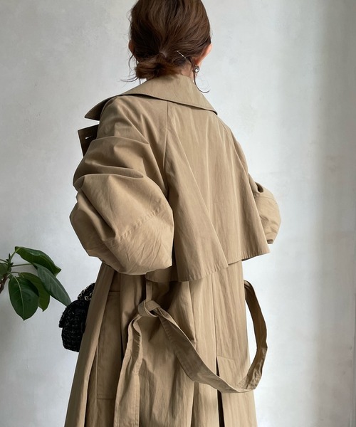 DouDou（ドゥドゥ）の「袖ボリュームトレンチコート（トレンチコート・レディース・ブラック/ベージュ・FREE）」の11枚目の写真