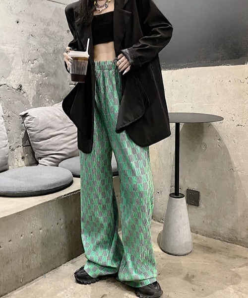 .KOM(ドットコム)の「A'GEM/9 × .kom『.kom/ドットケーオーエム』ワイドシルエット 総柄 リラックス イージーパンツ(その他パンツ・レディース・グリーン・FREE)」の8枚目の写真