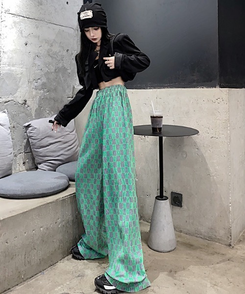 .KOM(ドットコム)の「A'GEM/9 × .kom『.kom/ドットケーオーエム』ワイドシルエット 総柄 リラックス イージーパンツ(その他パンツ・レディース・グリーン・FREE)」の9枚目の写真