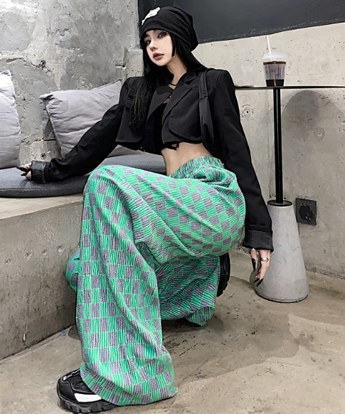 .KOM(ドットコム)の「A'GEM/9 × .kom『.kom/ドットケーオーエム』ワイドシルエット 総柄 リラックス イージーパンツ(その他パンツ・レディース・グリーン・FREE)」の10枚目の写真