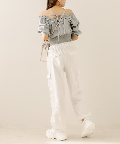 OLIVE des OLIVE（オリーブデオリーブ）の「裾しぼりゆるカーゴパンツ（カーゴパンツ・レディース・ブラック/オフホワイト/カーキ・FREE）」の22枚目の写真