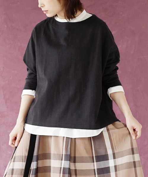 zootie（ズーティー）の「シミヘン加工 フレンチバスク ワイドプルオーバー［ボーダー＆無地］（Tシャツ/カットソー・レディース・オフホワイト/ホワイト×ピンク/ホワイト×ライトグレー/チャコール/ホワイト×イエロー/ピンク/グレー/ネイビー/ホワイト×パープル/バーガンディー/チャコールグレー/ブルー系その他2/ホワイト系その他5/レッド系その他2/ライラック/ベージュ系その他/ベージュ系その他2/ブラック/グリーン/ブラウン系その他2・フリー）」の8枚目の写真