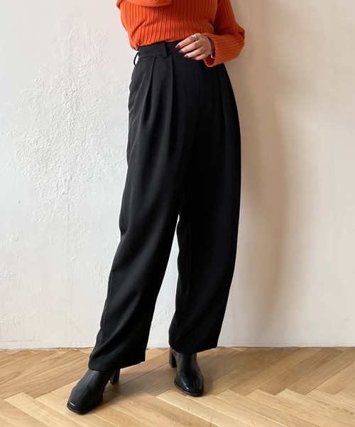 archives(アルシーヴ)の「カラー2タックパンツ(その他パンツ・レディース・ブラック/ベージュ/ワインレッド・MEDIUM)」の1枚目の写真