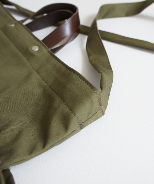 TIDEWAY（タイドウェイ）の「CHINO 2WAY TOTE/ショルダー TYP/S（ショルダーバッグ・レディース・ブラック/ベージュ/カーキ・FREE）」の12枚目の写真