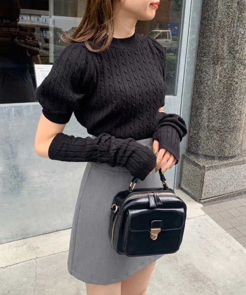 OLIVE des OLIVE（オリーブデオリーブ）の「アームウォーマー付ケーブルプルオーバー（ニット/セーター・レディース・ブラック/グレー/オフホワイト/グリーン・FREE）」の17枚目の写真