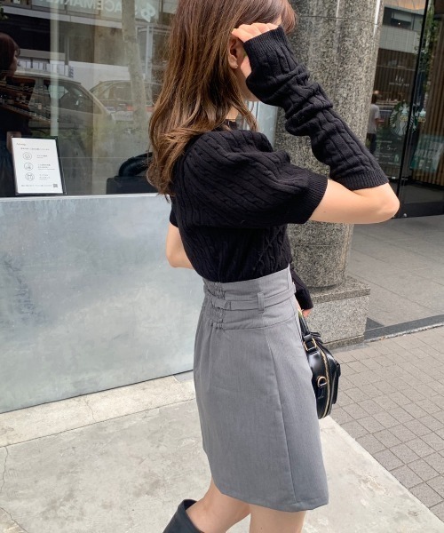 OLIVE des OLIVE（オリーブデオリーブ）の「アームウォーマー付ケーブルプルオーバー（ニット/セーター・レディース・ブラック/グレー/オフホワイト/グリーン・FREE）」の18枚目の写真