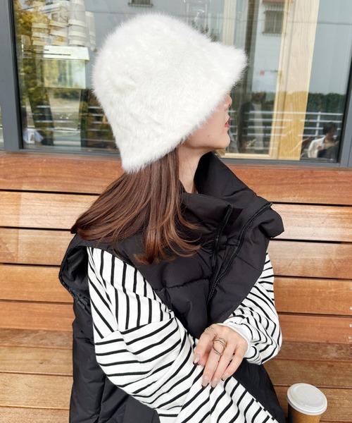 CLEA（クレア）の「シャギーファーバケットハット（ハット・レディース・ベージュ/アイボリー/ブラック/グレイッシュベージュ/ブルー/ライトグレー/ワインレッド/ピンク・FREE）」の12枚目の写真