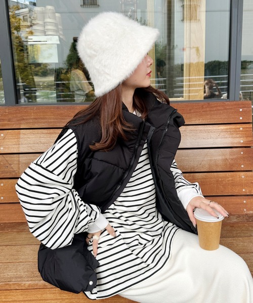 CLEA（クレア）の「シャギーファーバケットハット（ハット・レディース・ベージュ/アイボリー/ブラック/グレイッシュベージュ/ブルー/ライトグレー/ワインレッド/ピンク・FREE）」の10枚目の写真