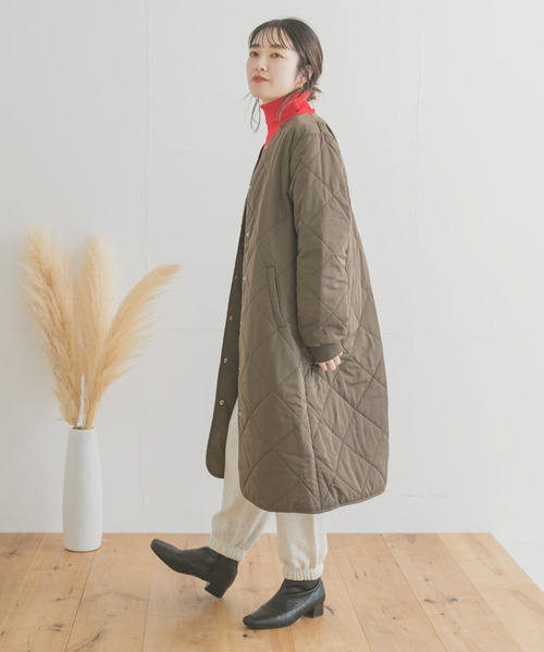 ITEMS URBANRESEARCH（アイテムズ アーバンリサーチ）の「中綿キルティングコート（ダウンジャケット/コート・レディース・ライトベージュ/チャコールグレー/オリーブ・MEDIUM/X-SMALL/SMALL）」の22枚目の写真