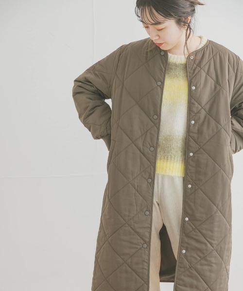 ITEMS URBANRESEARCH（アイテムズ アーバンリサーチ）の「中綿キルティングコート（ダウンジャケット/コート・レディース・ライトベージュ/チャコールグレー/オリーブ・MEDIUM/X-SMALL/SMALL）」の19枚目の写真