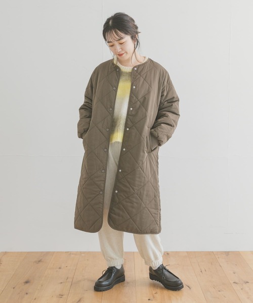 ITEMS URBANRESEARCH（アイテムズ アーバンリサーチ）の「中綿キルティングコート（ダウンジャケット/コート・レディース・ライトベージュ/チャコールグレー/オリーブ・MEDIUM/X-SMALL/SMALL）」の18枚目の写真