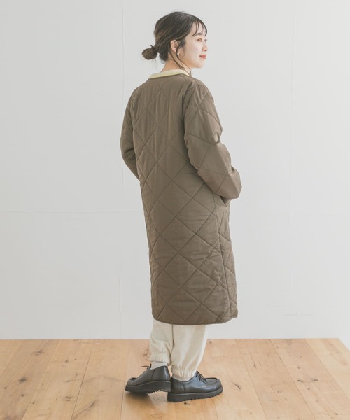 ITEMS URBANRESEARCH（アイテムズ アーバンリサーチ）の「中綿キルティングコート（ダウンジャケット/コート・レディース・ライトベージュ/チャコールグレー/オリーブ・MEDIUM/X-SMALL/SMALL）」の17枚目の写真