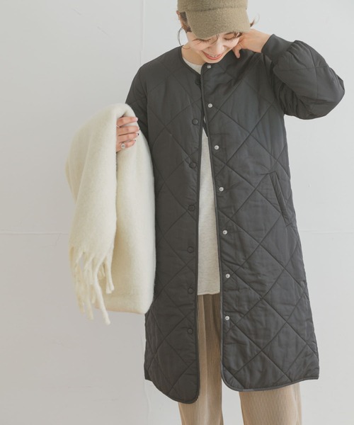 ITEMS URBANRESEARCH（アイテムズ アーバンリサーチ）の「中綿キルティングコート（ダウンジャケット/コート・レディース・ライトベージュ/チャコールグレー/オリーブ・MEDIUM/X-SMALL/SMALL）」の15枚目の写真