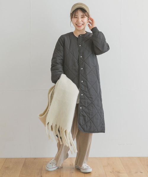 ITEMS URBANRESEARCH（アイテムズ アーバンリサーチ）の「中綿キルティングコート（ダウンジャケット/コート・レディース・ライトベージュ/チャコールグレー/オリーブ・MEDIUM/X-SMALL/SMALL）」の10枚目の写真