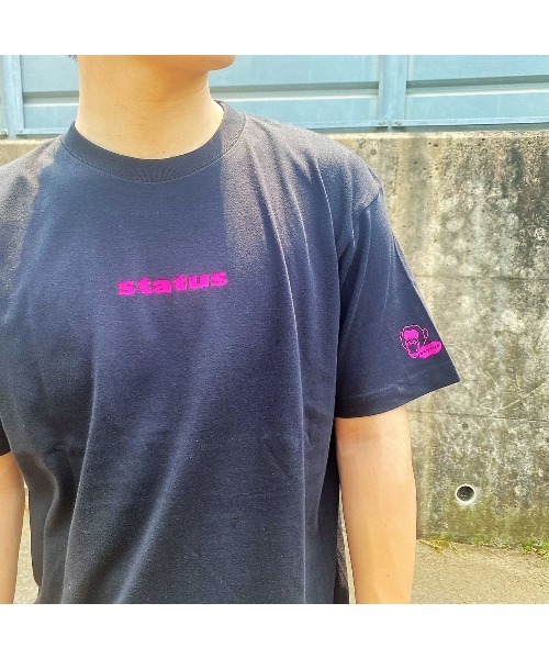 STATUS(ステイタス)の「【STATUS】LITTLE LOGO TEE(ST)(Tシャツ/カットソー・メンズ・ホワイト×ブラック/ブラック×ホワイト/ブラック×ピンク/ホワイト×ピンク・LARGE/X-LARGE/MEDIUM)」の9枚目の写真