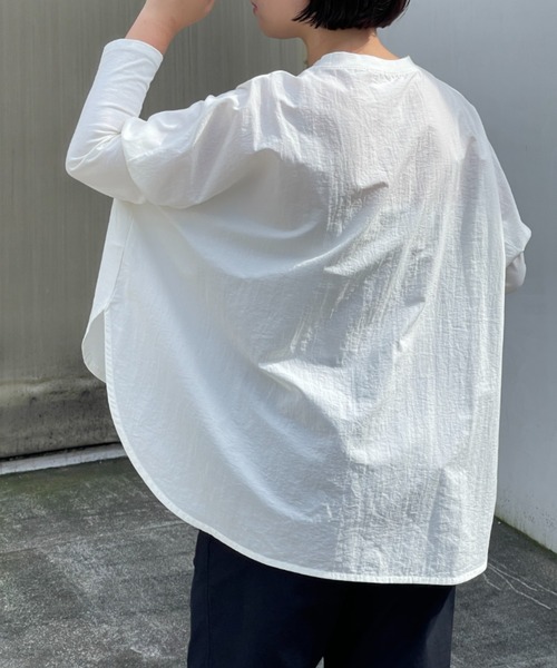 BEARDSLEY(ビアズリー)の「O【これからのニットのチクチク予防用インナーにも】布帛コンビ前後カットソー(Tシャツ/カットソー・レディース・ブラック/アイボリー・S/M)」の4枚目の写真