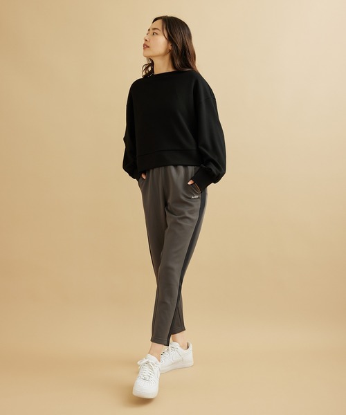 NERGY（ナージー）の「バックカシュクールダンボールプルオーバー（スウェット・レディース・ブラック/ベージュ/ボルドー・FREE）」の7枚目の写真