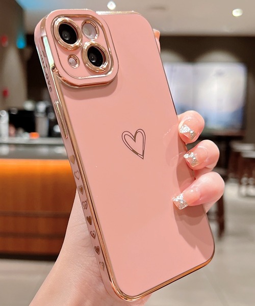 TeddyShop（テディショップ）の「【iPhone14用】メタリックゴールド背面ハートiPhoneケース（スマホケース/カバー・レディース・ブラウン/ホワイト/スモークピンク/ブラック/ブルー・ONE SIZE）」の5枚目の写真