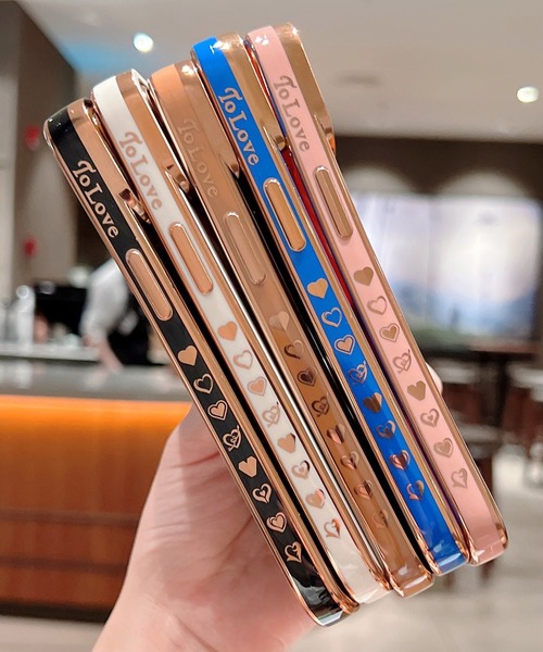 TeddyShop（テディショップ）の「【iPhone14用】メタリックゴールド背面ハートiPhoneケース（スマホケース/カバー・レディース・ブラウン/ホワイト/スモークピンク/ブラック/ブルー・ONE SIZE）」の17枚目の写真