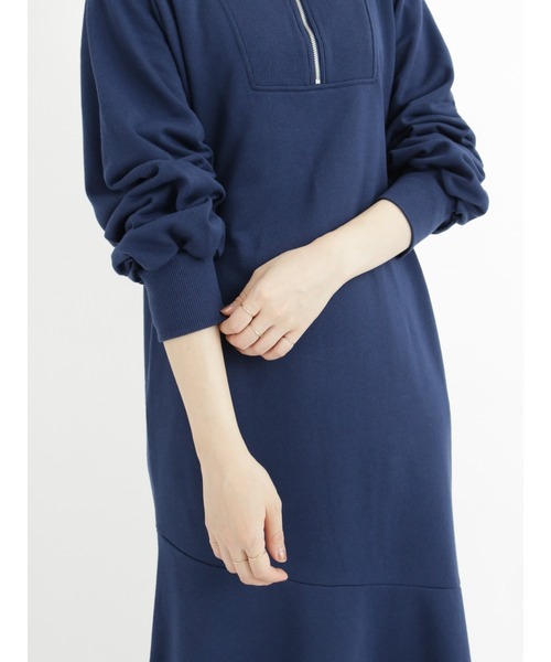Samansa Mos2 blue（サマンサモスモスブルー）の「裏毛ハーフジップワンピース（ワンピース・レディース・ネイビー/ブラック/モカ・ﾌﾘ-）」の11枚目の写真