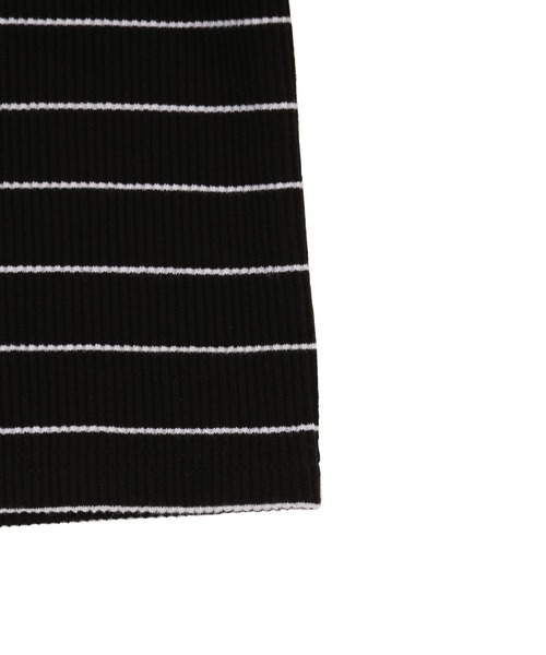 PUNYUS（プニュズ）の「カラーボーダーハイネックロンＴ（Tシャツ/カットソー・レディース・ブラック/イエロー/ピンク/グリーン/サックスブルー/ブルー/ライトパープル・1/2/3/4）」の10枚目の写真