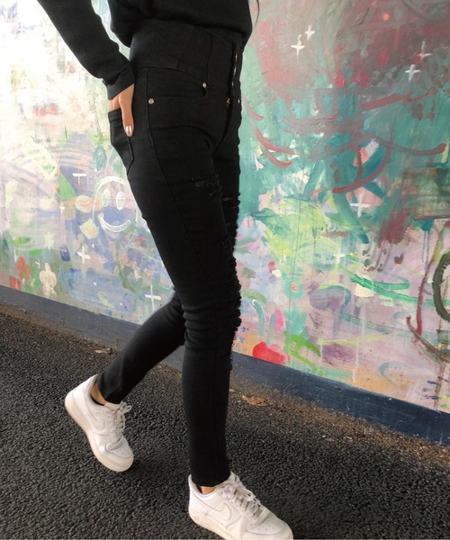 meJane（ミージェーン）の「ボタンフライ ハイウエストダメージスキニー（デニムパンツ・レディース・インディゴブルー/ブラック/ブルー・SS/S/M/L）」の8枚目の写真