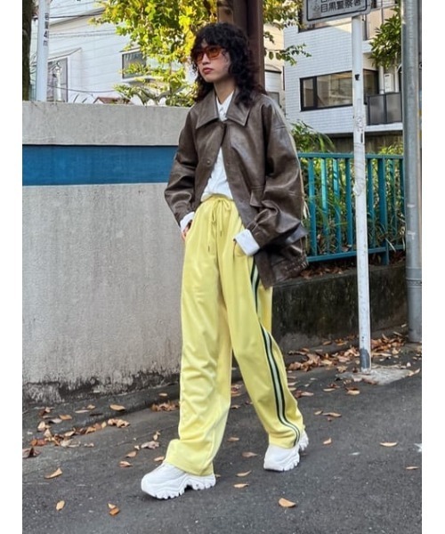 SLY（スライ）の「LINE TRACK STRAIGHT PT ライントラック ストレートパンツ ラインパンツ（スラックス・レディース・ブラック/ライトイエロー・FREE）」の21枚目の写真