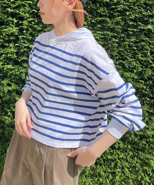 COMME CA ISM（コムサイズム）の「パネルボーダー　フート付きカットソー（パーカー・レディース・ホワイト×ブルー・MEDIUM/LARGE）」の5枚目の写真