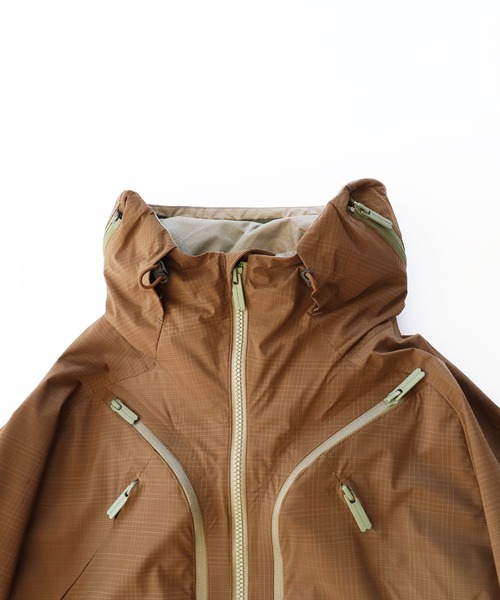 13万美品ホワイトマウンテニアリングSAITOS3レイヤーシェルジャケット2/L WHITE MOUNTAINEERING（ホワイトマウンテニアリング）の「SAITOS