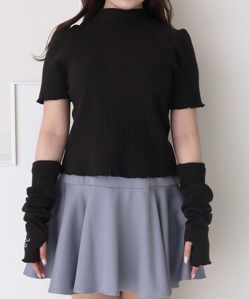 TITTY&CO.（ティティーアンドコー）の「【TITTY&CO.】ロゴ刺繍アームウォーマー付きメロウリブトップス（Tシャツ/カットソー・レディース・ホワイト/ピンク/ブラック・FREE）」の12枚目の写真