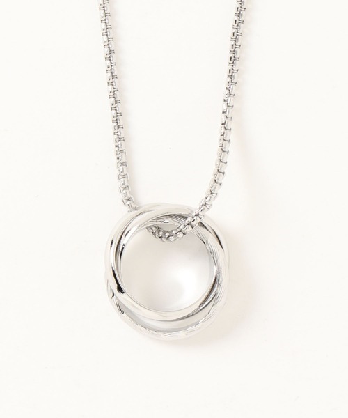 improves（インプローブス）の「三連リング チャーム トップ ネックレス（ネックレス・メンズ・シルバー・FREE）」の7枚目の写真