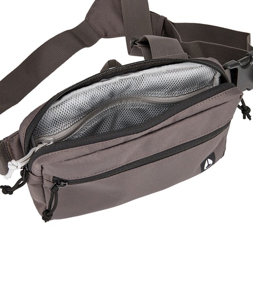 NIXON（ニクソン）の「【NIXON/ニクソン】Bandit Bag ボディバッグ 容量2L 海洋プラスチックを採用したサステイナブルモデル