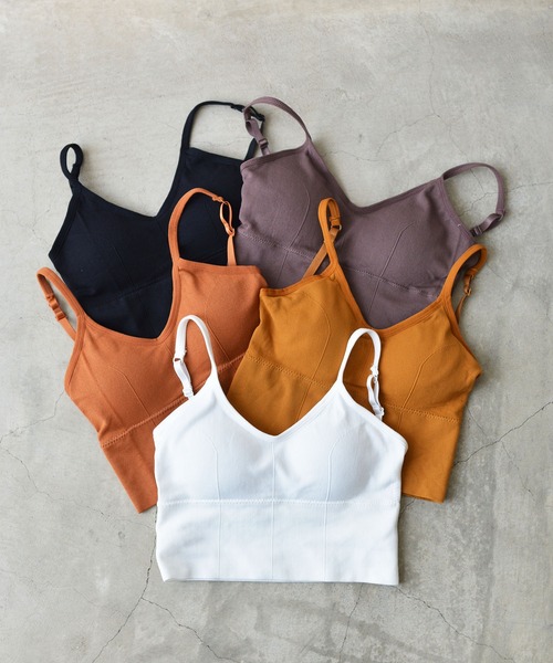 styiro（スタイロ）の「【7色/サイズ展開】カップ付きキャミ リブシームレスブラトップ 調節可（キャミソール・レディース・ホワイト/テラコッタ/キャメル/ブラウン/ブラック/グレー/グリーン・FREE/L）」の9枚目の写真